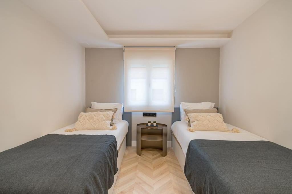 דירות מדריד Puerta Del Sol 3Br 3Bh מראה חיצוני תמונה